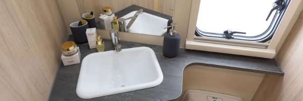 Wasser & Sanitär